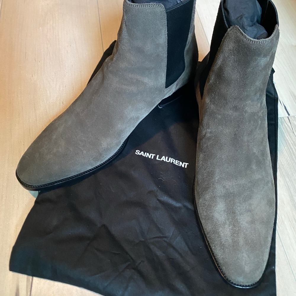Saint Laurent Men's Suede Boots - Taupe